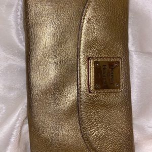 Dooney & Bourke Bags - Dooney & Burke wallet Dooney & Bourke Bags - Dooney & Burke wallet
